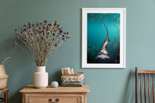 Cargar imagen en el visor de la galería, Chasing Tail