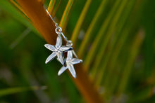 Cargar imagen en el visor de la galería, Starfish Earrings