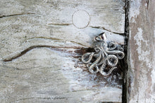 Cargar imagen en el visor de la galería, Octavio Pendant