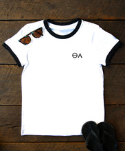 将图片加载到图库查看器,Salty Veins Ringer Tee