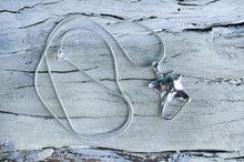 Load image into Gallery viewer, Devil Fish Necklace
