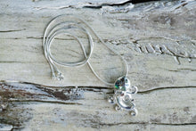 将图片加载到图库查看器，Octo Necklace
