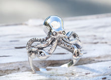 Load image into Gallery viewer, Kraken Ring
