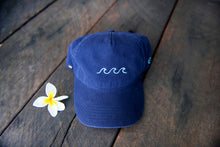Load image into Gallery viewer, WAVE Vintage Strapback
